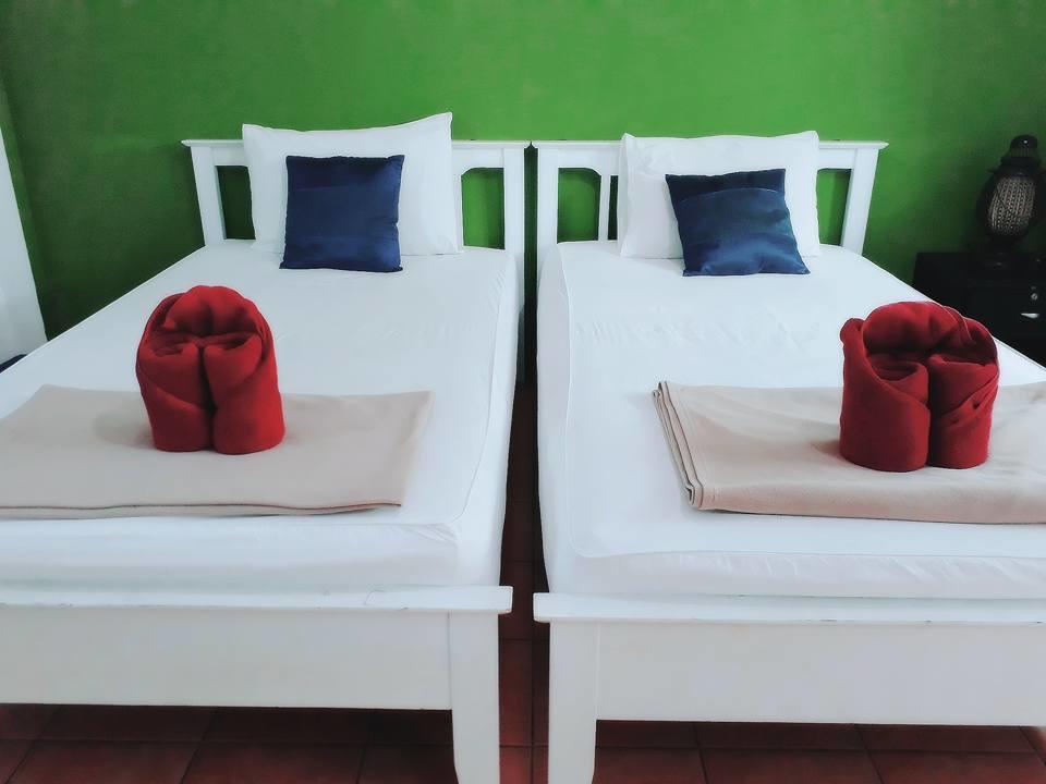Hi Guesthouse Airport Чиангмай Экстерьер фото